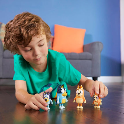 Bluey 13009 and Family: , Bingo, Bandit and Chilli 4 Figure pack Articulated Character Action Figures 2.5 inches Official Collectable Toy, Multicoloured