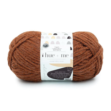 Fil à tricoter, crocheter et bricoler Lion Brand Hue + Me, épais et volumineux, en acrylique doux et laine, Saffron (1 unité)