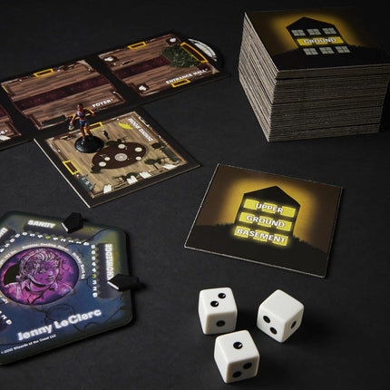 Hasbro Gaming Avalon Hill Betrayal at The House on The Hill Second Edition Cooperative Board Game, Ages 12 and Up, 3-6 Players, 50 Chilling Scenarios