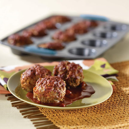 Rachael Ray Yum-o! Bandeja antiadherente para hornear de 12 magdalenas con agarres/Bandeja antiadherente para cupcakes con agarres - 12 tazas, Gris