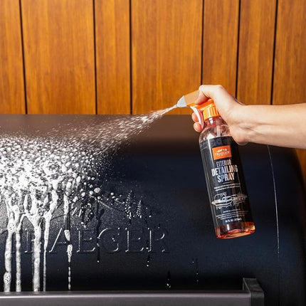 Traeger Grills Deep Cleaning Kit - Outdoor Cleaner Spray (474g), Foaming Degreaser (474g), Scraper & Grill Pad, Microfibre Towels, Nitrile Gloves - Tools
