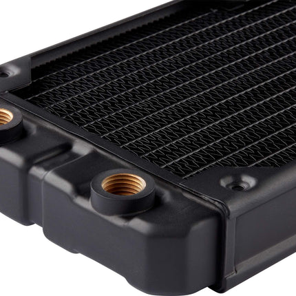Corsair Hydro X Series, radiador de refrigeración líquida XR5 de 280 mm (soportes dobles para ventiladores de 140 mm, fácil instalación, construcción de cobre premium, revestimiento de poliuretano, guías integradas para tornillos de ventilador) Negro