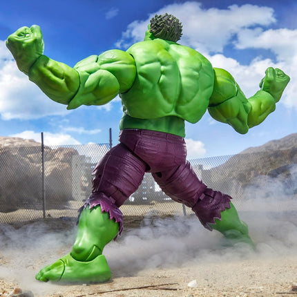 Marvel Legends Maximum Series Hulk, Deluxe Hulk Comics Collectible 6-Inch Scale Action Figure, with Incredible Articulation and Smashing Accessories, Superhero Toys for Ages 4+