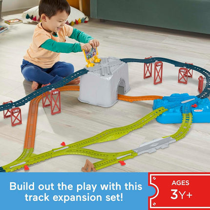 Thomas & Friends Connect & Build Track Bucket, 34-Piece Set