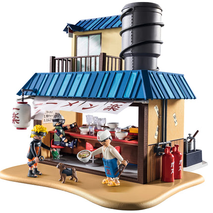 PLAYMOBIL 70668 NARUTO SHIPPUDEN Ichiraku Ramen Shop, Delicious dining experience at Ramen Shop with Naruto, Kakashi, Teuchi & Pakkun, anime, collectable playset suitable for children and fans ages 5+