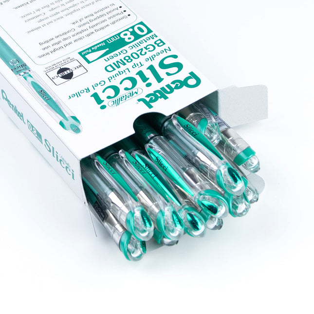 Pentel Arts Slicci Metálico Bolígrafo de Gel con Punta de Aguja de 0.8 mm, Tinta Verde Metálico, Caja de 12 (BG208MDX)