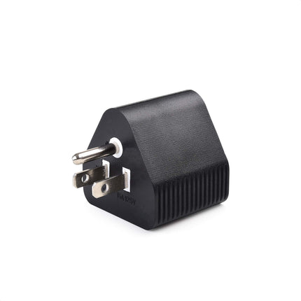 Cable Matters Paquete de 2 adaptadores de 15 amperios a 3 puntas de 30 amperios para RV, enchufe de 15 amperios para RV (NEMA 5-15P a TT-30R)