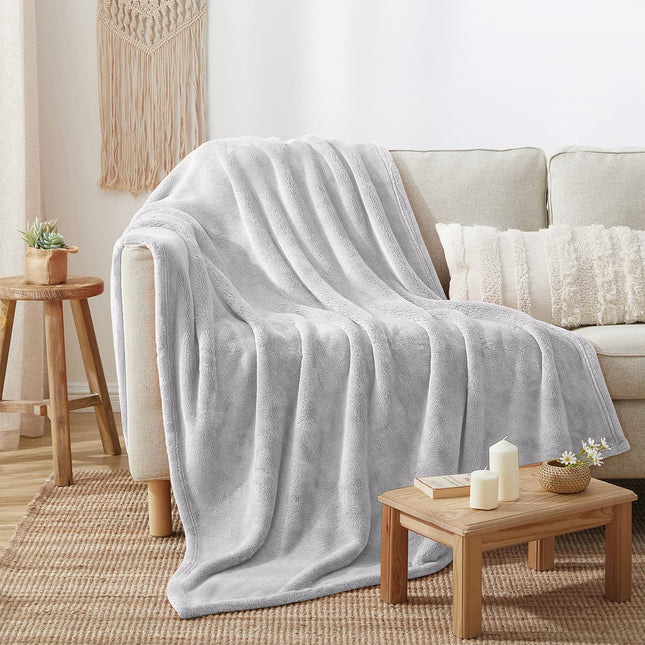 Indigo Ink | Tufted Medallion Collection | Gray So