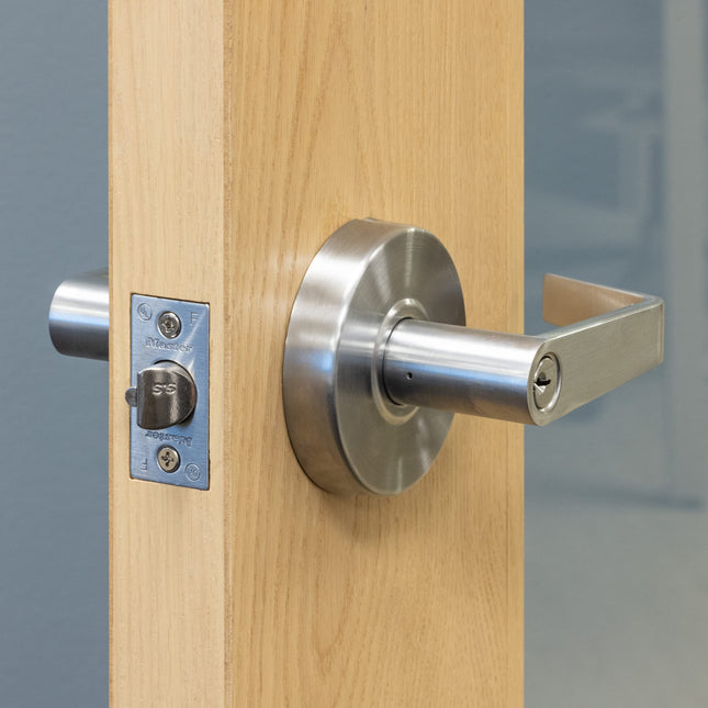 Master Lock SLCHKE26D Serrure de porte commerciale à levier de grade 2 avec butée anti-choc, finition chrome brossé, par Master Lock