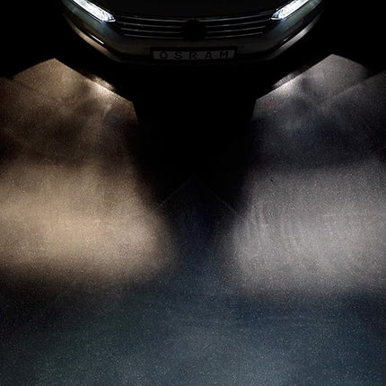 OSRAM COOL BLUE INTENSE H15, +20% more brightness, up to 3,700K, halogen headlight lamp, LED look, folding box (1 lamp), 64176CBN