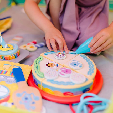 Melissa & Doug Blue's Clues & You! Wooden Birthday Party Play Set