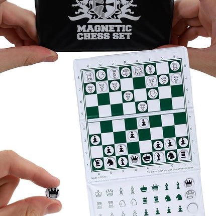 Mini jeu d'échecs de voyage magnétique WE Games – Plateau pliable de 6 pouces avec pièces en vinyle durables et reines supplémentaires – Jeu d'échecs magnétique intérieur et extérieur – Logo blanc