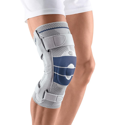 BAUERFEIND GenuTrain Right S Knee Support (Titanium, 3)