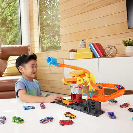 Hot Wheels City Pizza Slam Cobra Attack Playset & 1 Toy Car
