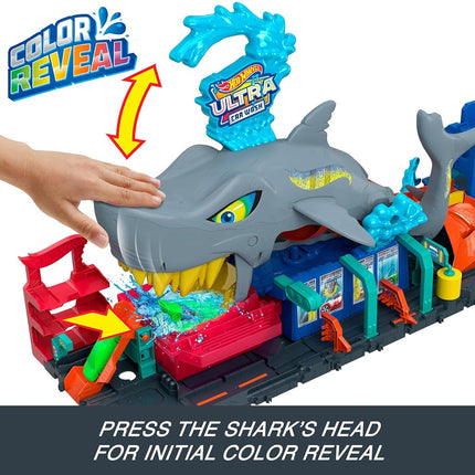 Hot Wheels City Ultra Shark Car Wash & Color Reveal Toy Vehicle
