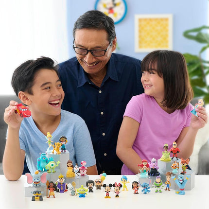 DISNEY D100 Just Play 100 ans d'aventures animées – Édition limitée – Jouet officiel sous licence de 9 pièces pour enfants à partir de 3 ans