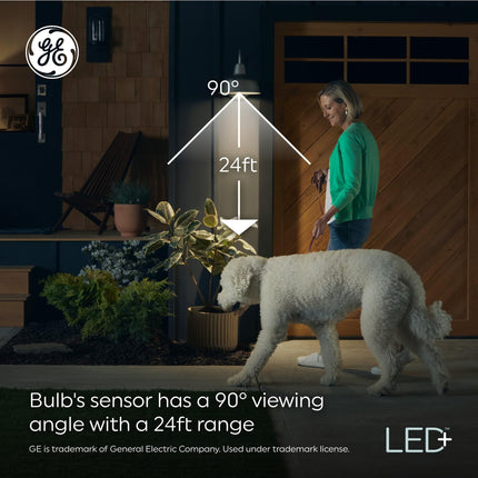 Bombillas LED con sensor de movimiento GE LED+, 12W, luces de seguridad para exteriores, luz diurna, bombillas A21, excelentes regalos de Navidad para hombres, regalos navideños para mujeres, regalos perfectos para papá (paquete de 2)