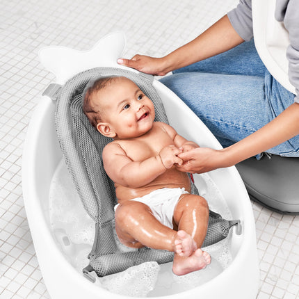 Skip Hop Moby Smart Sling Bathtub 3 Steps PVC Free Phthalate Free Non-Slip Newborn Bath Tub with Drain Plug (from Birth to 25 lbs, White)