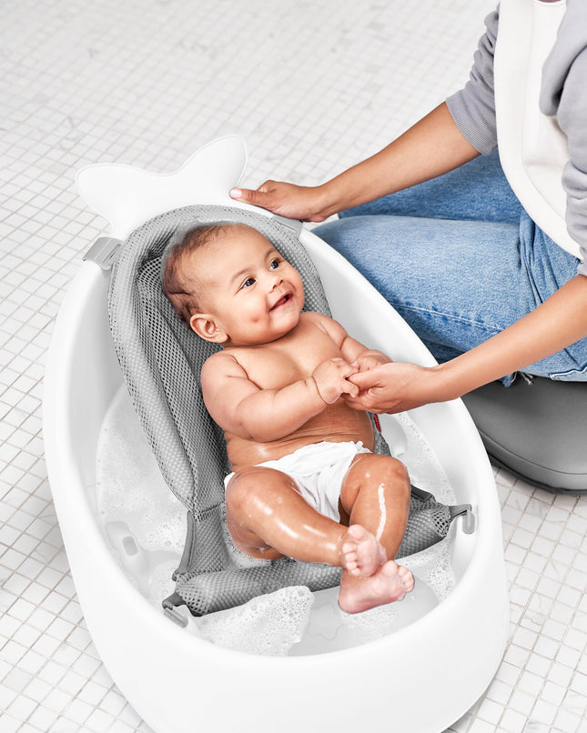 Skip Hop Moby Smart Sling Bathtub 3 Steps PVC Free Phthalate Free Non-Slip Newborn Bath Tub with Drain Plug (from Birth to 25 lbs, White)