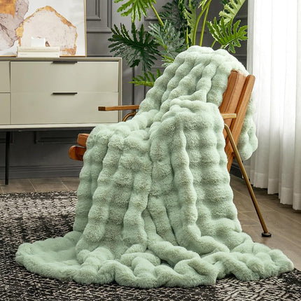 Cozy Bliss Faux Fur Throw Blanket for Couch, Bubble Plush Blanket Twin Size, Fuzzy Soft & Thick Blanket for Bed Sofa Living Room, 152.4 x 203.2cm Sage Green