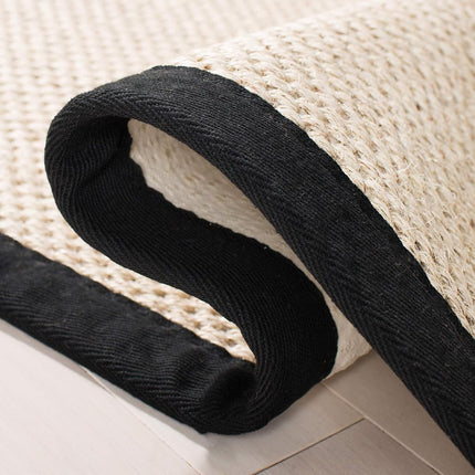 Safavieh Natural Fiber Rug for Living Room, Dining Room, Bedroom - Natural Fiber Collection, Short Pile, in Natural and Black, 61 X 91 cm