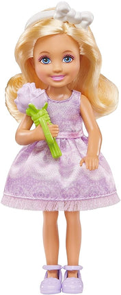 Barbie Wedding Set with Bride and Groom Dolls, Stacie, Chelsea and Accessories (Mattel DRJ88), Assorted Colour/Model