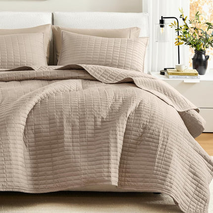 Comfort Spaces All Season, Lightweight, Coverlet B