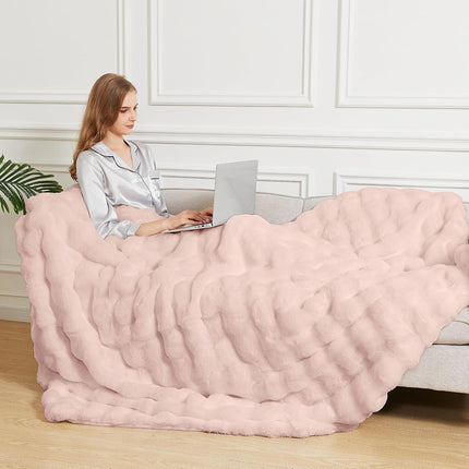 ORINOVA Pink Fluffy Blanket for Couch Living Room Faux Fur 50x60 Fuzzy Throw Blanket for Bed Soft Furry Bed Comforter Cozy Home Decor Gifts 860 GSM