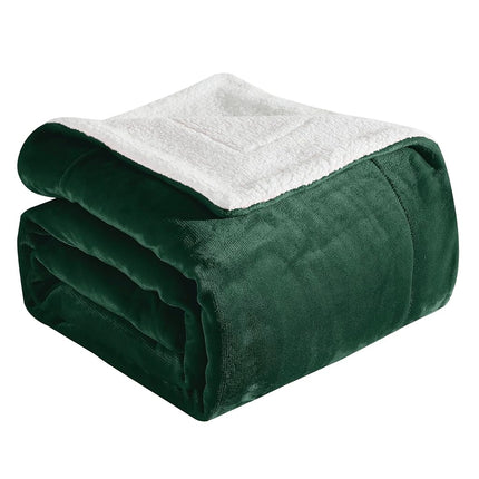 Elegant Comfort Ultra Soft Reversible Flannel Sherpa Blanket - Cozy Silky Fleece Throw for Couch, Bed - Plush Fuzzy Warm Winter Blanket for Gift, Twin XL, Hunter Green