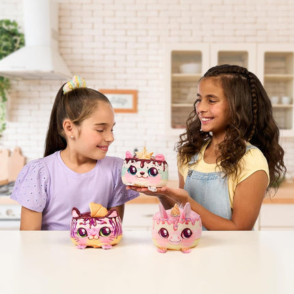 Cookeez Makery Freezy Cakez Mix & Decorate your plush best friend! Place your cake mix in the freeze And Be Amazed When A Scented, Shivering, Interactive Plush Friend comes out!
