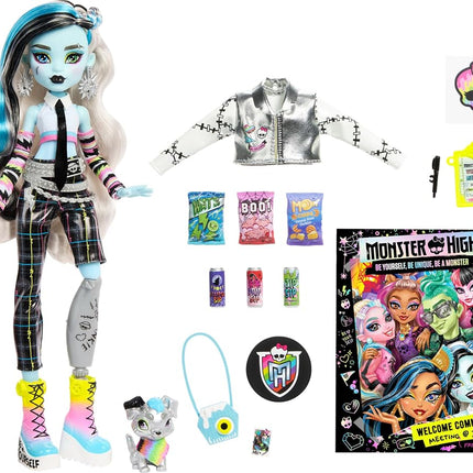 Monster High Frankie Stein Doll, Welcome Committee Set with 15 Accessories Including Poster, Sticker, Pet Watzit and More (Amazon Exclusive)