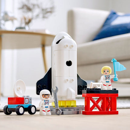 LEGO DUPLO La mission de la navette spatiale 10944 ; un ensemble de jeu créatif pour l'apprentissage, nouveau en 2021 (23 pièces)