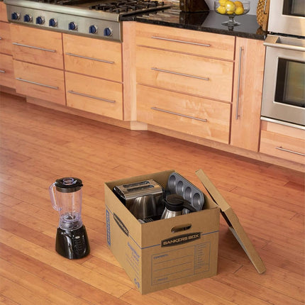 BANKERS BOX SmoothMove Classic Moving Boxes, Tape-Free Assembly, Easy Carry Handles, Medium, 18 x 15 x 14 Inches, 20 Pack (8817202)