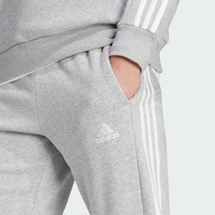 adidas Men's Essentials 3-Stripes Fleece Tapered Cuff Pants, Medium Grey Heather, 4X-Large/2" Inseam Tall