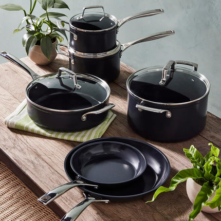 Le Creuset Essential Non-Stick Ceramic Shallow Frying Pan, 10"