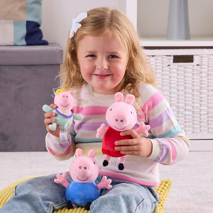 Peppa Pig Plush Toy Set, Soft Polyester Siblings Pack with Peppa, George & Baby Evie, 18cm x 11cm x 22cm, Ages 18+ Months, 0.26kg