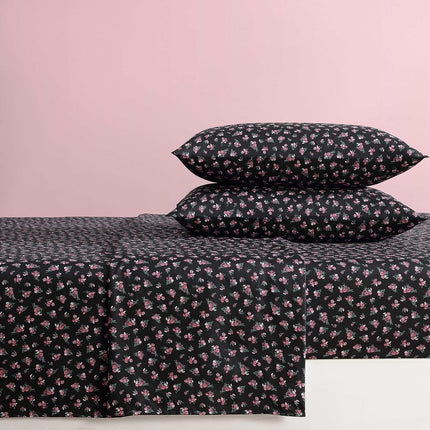 Betsey Johnson - Full Sheet Set, Soft & Lightweight Double Bed Sheets, Fade & Wrinkle Resistant (Bouquet Ditsy Black)