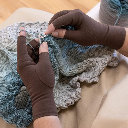Dritz Small Creative Comfort Crafter's Gloves