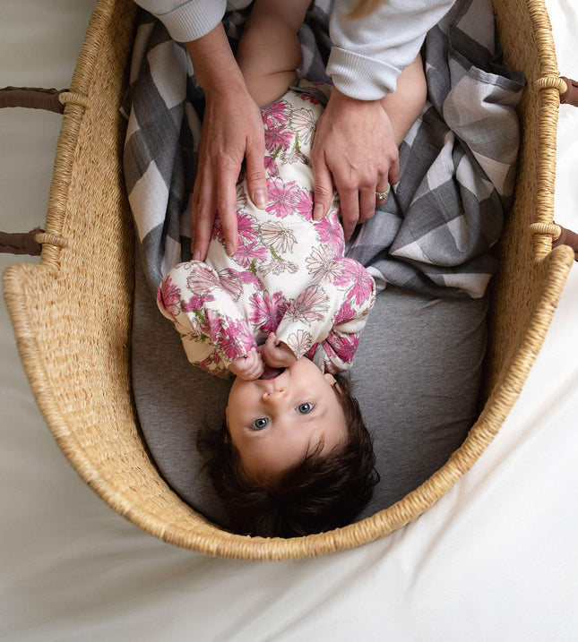 Burt's Bees Baby - Drap de berceau, drap-housse unisexe pour bébé, 100 % coton jersey biologique pour matelas de berceau standard (gris chiné/blanc, lot de 2)