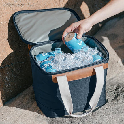 Nevera Plegable CleverMade Malibu Luxe - 18 latas - Elegante, Estructurada, A Prueba de Fugas y Plegable con Asas para Viaje - Bolsa Aislada de Lona Blanda - Leeward Navy