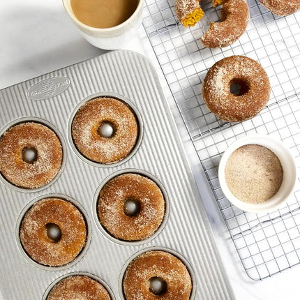USA Pan Bakeware Aluminized Steel Donut Pan, 6-Well