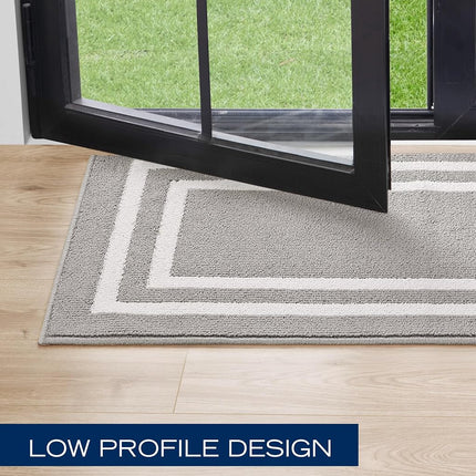 Nautica – Tapis de Couloir | Tapis de Couloir d'Intérieur et Tapis d'Entrée | Paillasson Antidérapant pour Entrée et Cuisine | Tapis d'Entrée Lavable en Machine | 2'2" x 3'9" | Double Bordure Gris Clair
