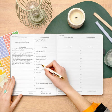 Clever Fox Addiction Recovery Journal, Daily Sobriety Planner A4 Black