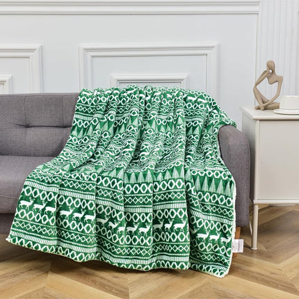 Elegant Comfort Reversible and Ultra-Plush Flannel Fleece-Winter Christmas Sherpa Throw- Lightweight Soft and Cozy-Holiday Decorative Throw, Perfect for Lounging, 50 x 60 inches, Emerald Green Deer