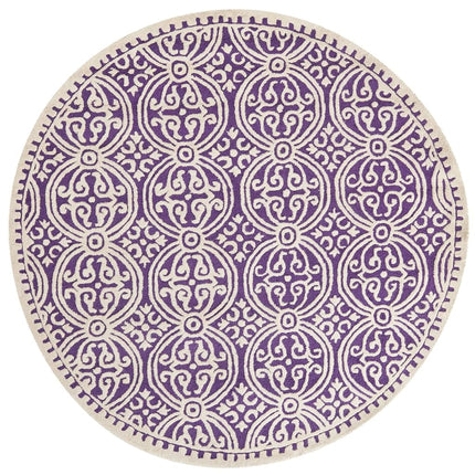 Safavieh Medallion Indoor Hand Tufted Rectangle Area Rug, Cambridge Collection, CAM123, in Purple / Ivory, 91 X 152 cm for Living Room, Bedroom or Any Indoor Space