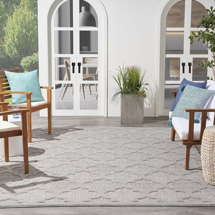 Alfombra de área Nourison Easy Care Moroccan para interior/exterior gris plateado de 2,13 m x 3,05 m