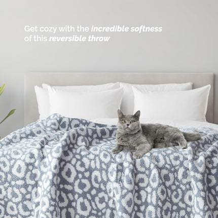 Elegant Comfort Leopard Throw Blanket, Gray Super Soft Cozy Fluffy Warm Throw Blankets for Couch, Sofa, Chair, Bed, Camping, Picnic, Travel Lightweight Bed Blanket (50" x 70")