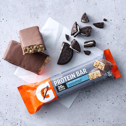 Barras de proteína de suero de leche Gatorade Recover, sabor Cookies and Cream, 20 gramos, paquete de 12 de Gatorade