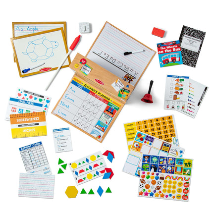 Melissa & Doug ¡A la escuela! Juego de simulación de aula - Sé maestro o estudiante - Certificado FSC