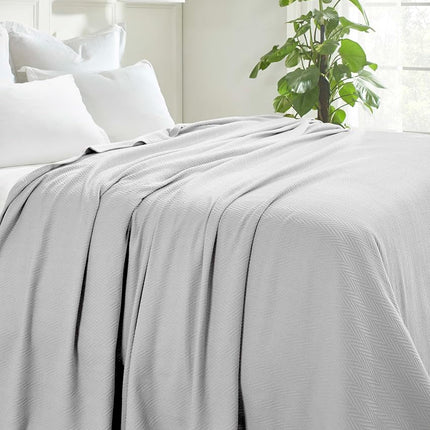 Superior Metro All-Season Cotton Blanket, Woven Blanket for Couch, Bed, Bedding, Farmhouse, Home Essentials, Cute and Cozy Bohemian Blankets, Herringbone Weave, California King, Silver